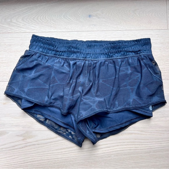 Lululemon City Sky Run By Short size 8 - Picture 1 of 5